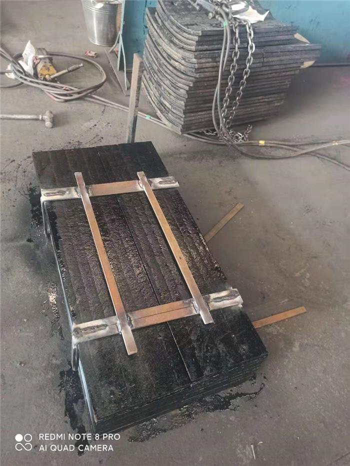 堆焊耐磨板
